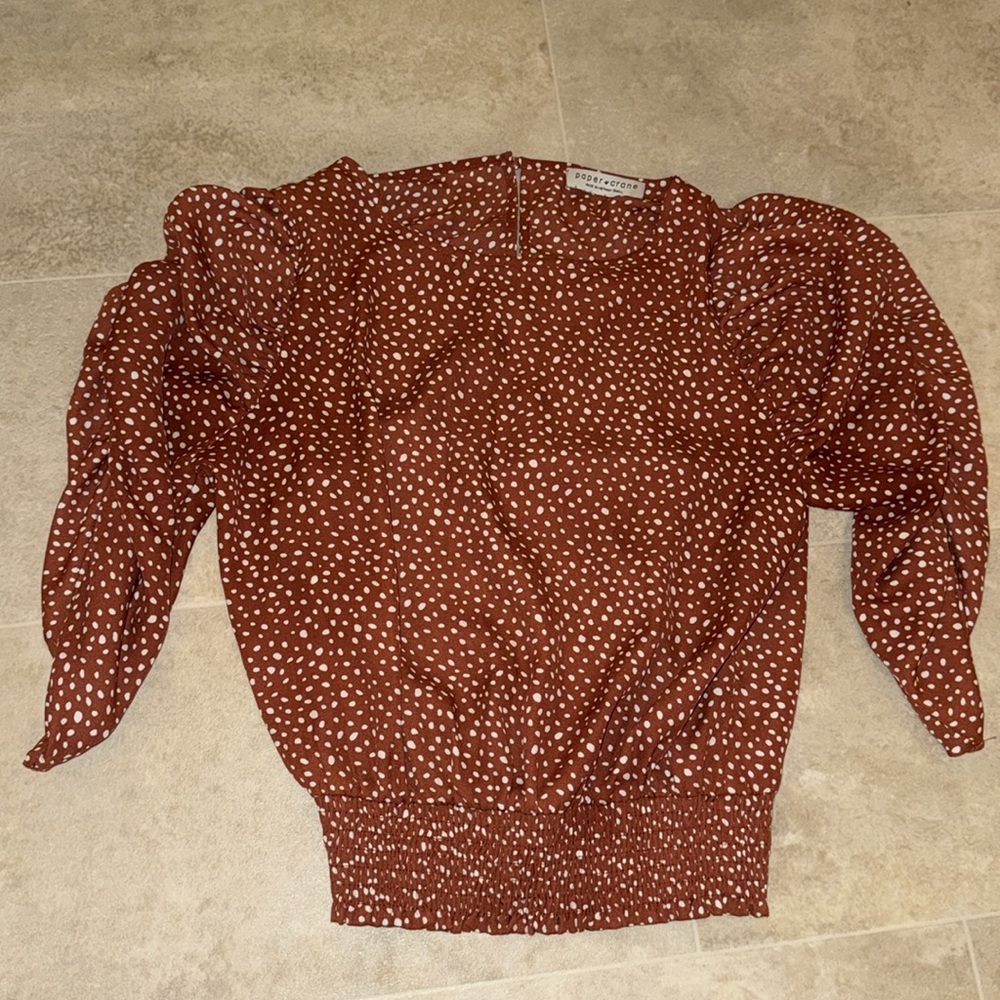 Paper crane cinch waist polka dot top